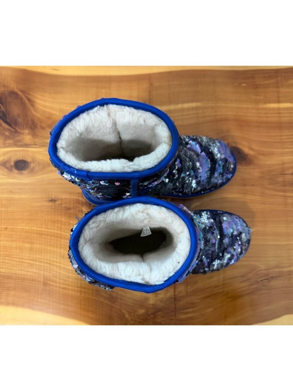 UGG Classic Short Sparkles Sequin Blue Tone Winter Boots Women's Size 7 - Picture 8 of 12
